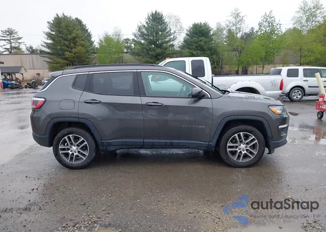 2018 Jeep Compass Latitude 4X4 из США, поврежденный, VIN 3C4NJDBB5JT112368